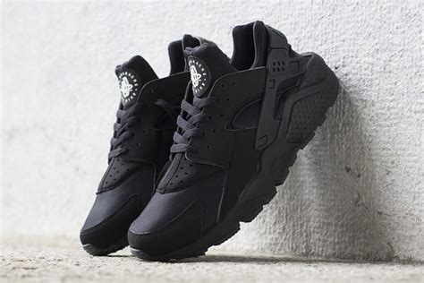 nike schwarz mit lurex|Black Huarache Shoes (5) .